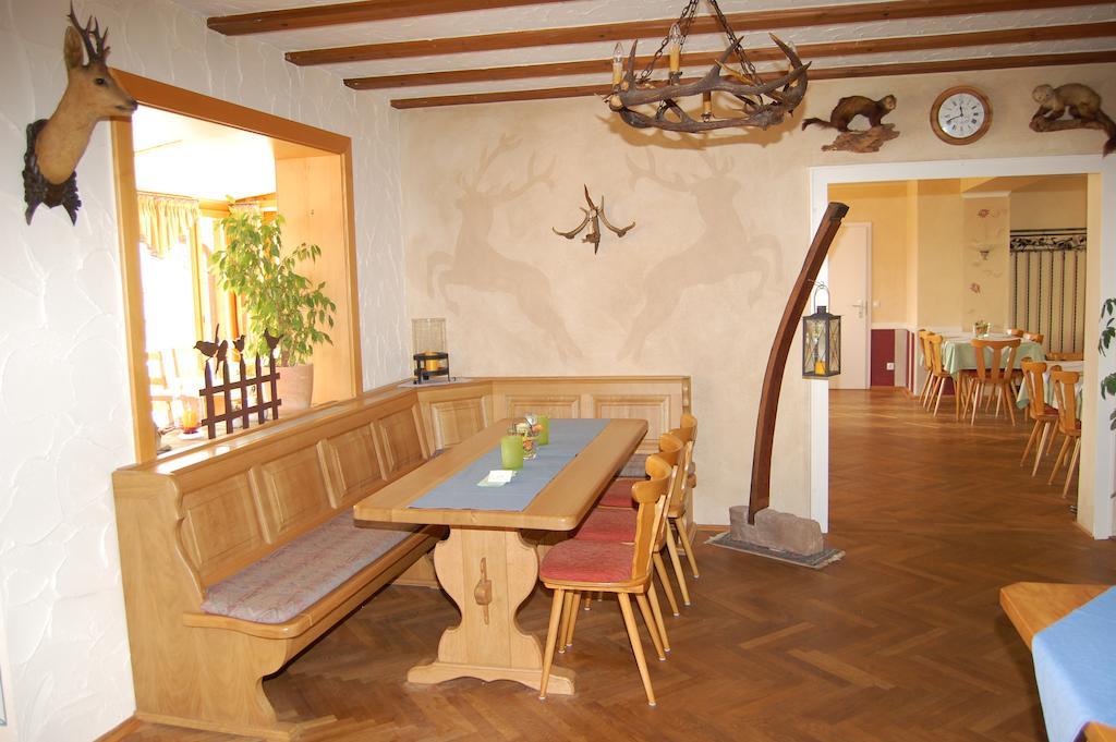 Landgasthof Jaegerstuebchen Neustadt an der Weinstrasse Bagian luar foto