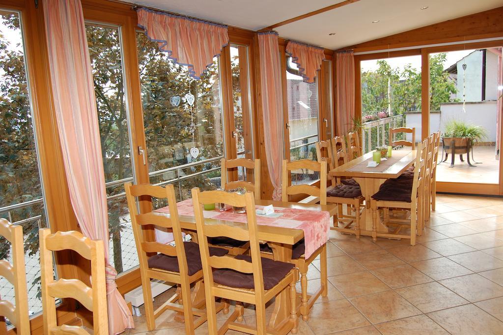 Landgasthof Jaegerstuebchen Neustadt an der Weinstrasse Bagian luar foto