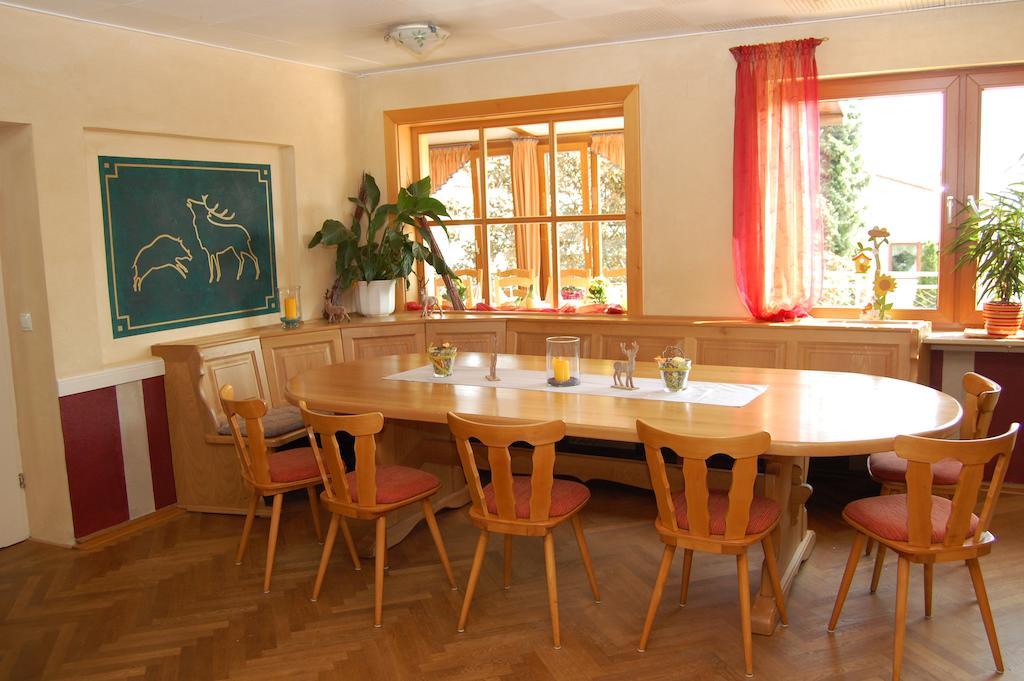 Landgasthof Jaegerstuebchen Neustadt an der Weinstrasse Bagian luar foto